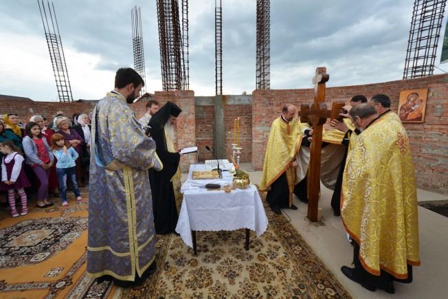 Moment din timpul sfințirii